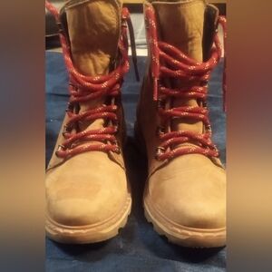 Sorel Tan Lace Up Boots with Red Laces